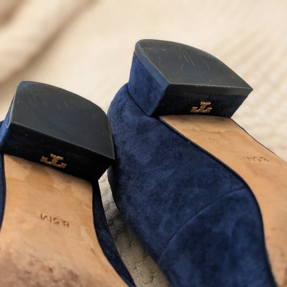 Tory Burch Gigi Logo Suede Navy Pump Sz. 8.5 - Picture 6 of 9